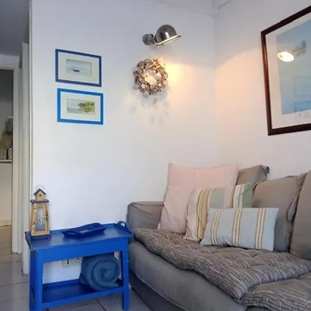 Holiday home La Maison Bleue De St Pierre *