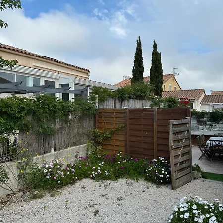 Holiday home La Maison Bleue De St Pierre