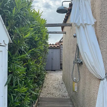Holiday home La Maison Bleue De St Pierre