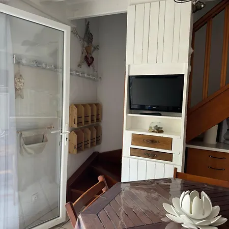 La Maison Bleue De St Pierre Holiday home Saint-Pierre-la-Mer (Aude)