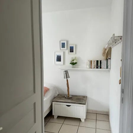 בית נופש La Maison Bleue De St Pierre *